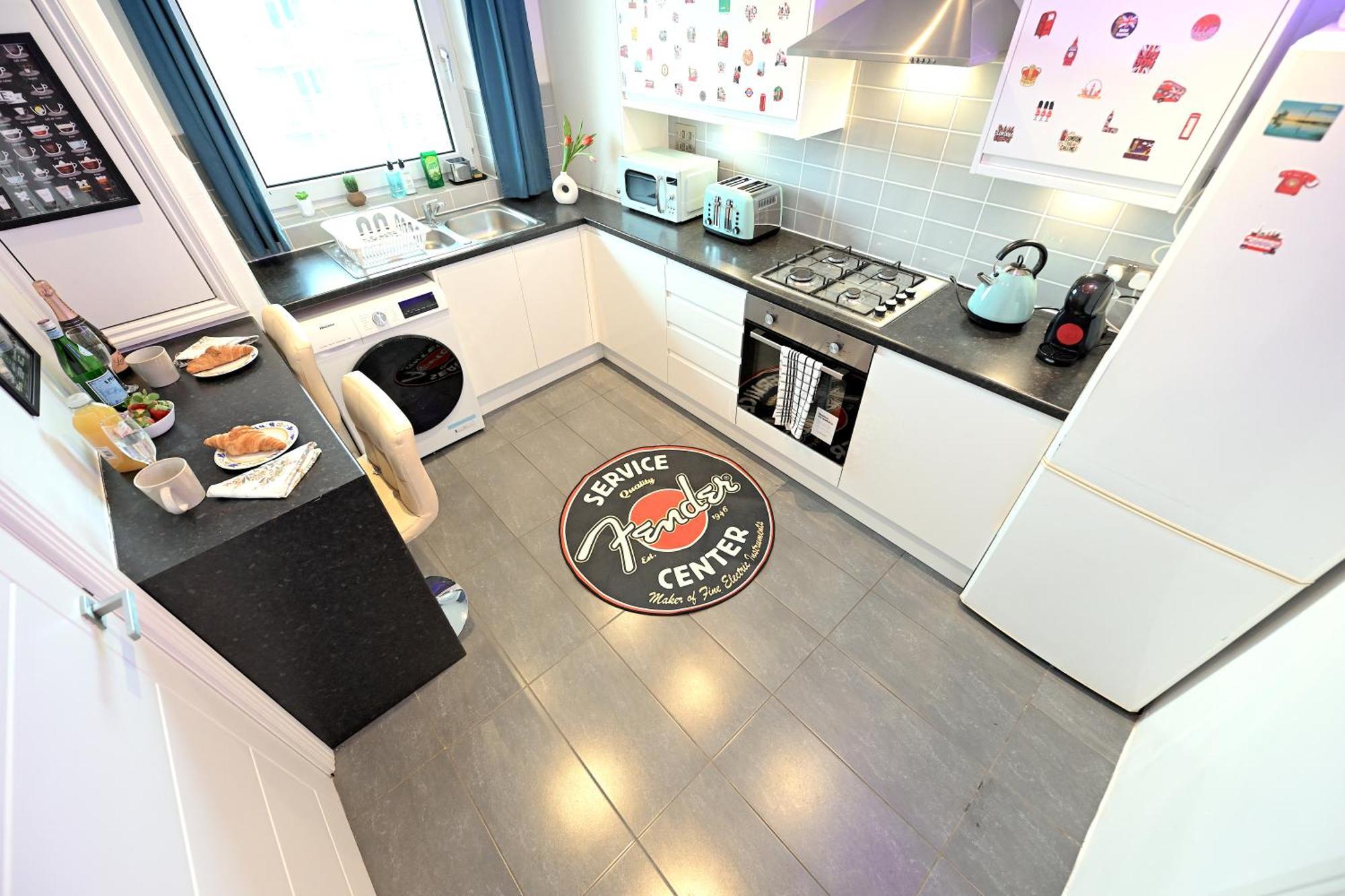 Superb 4 Bedroom Flat In The Heart Of Camden Town London Exteriör bild